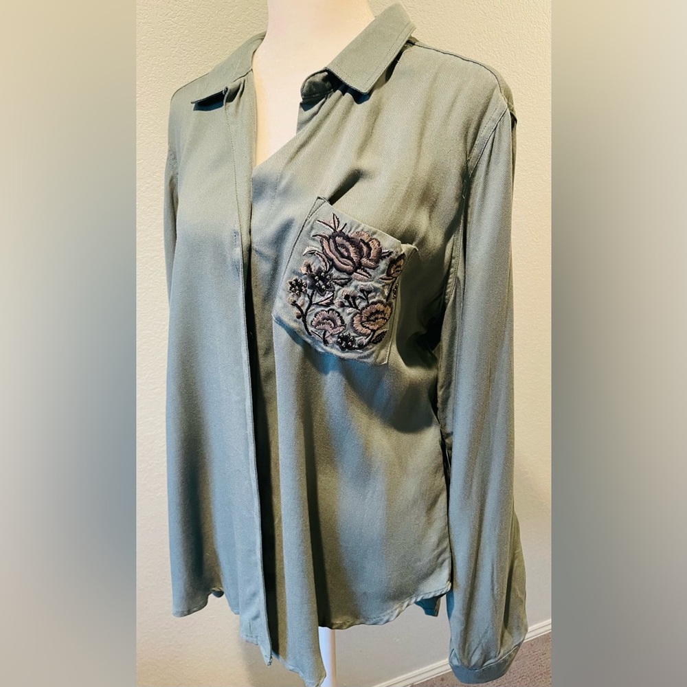 Button down Rock & republic blouse